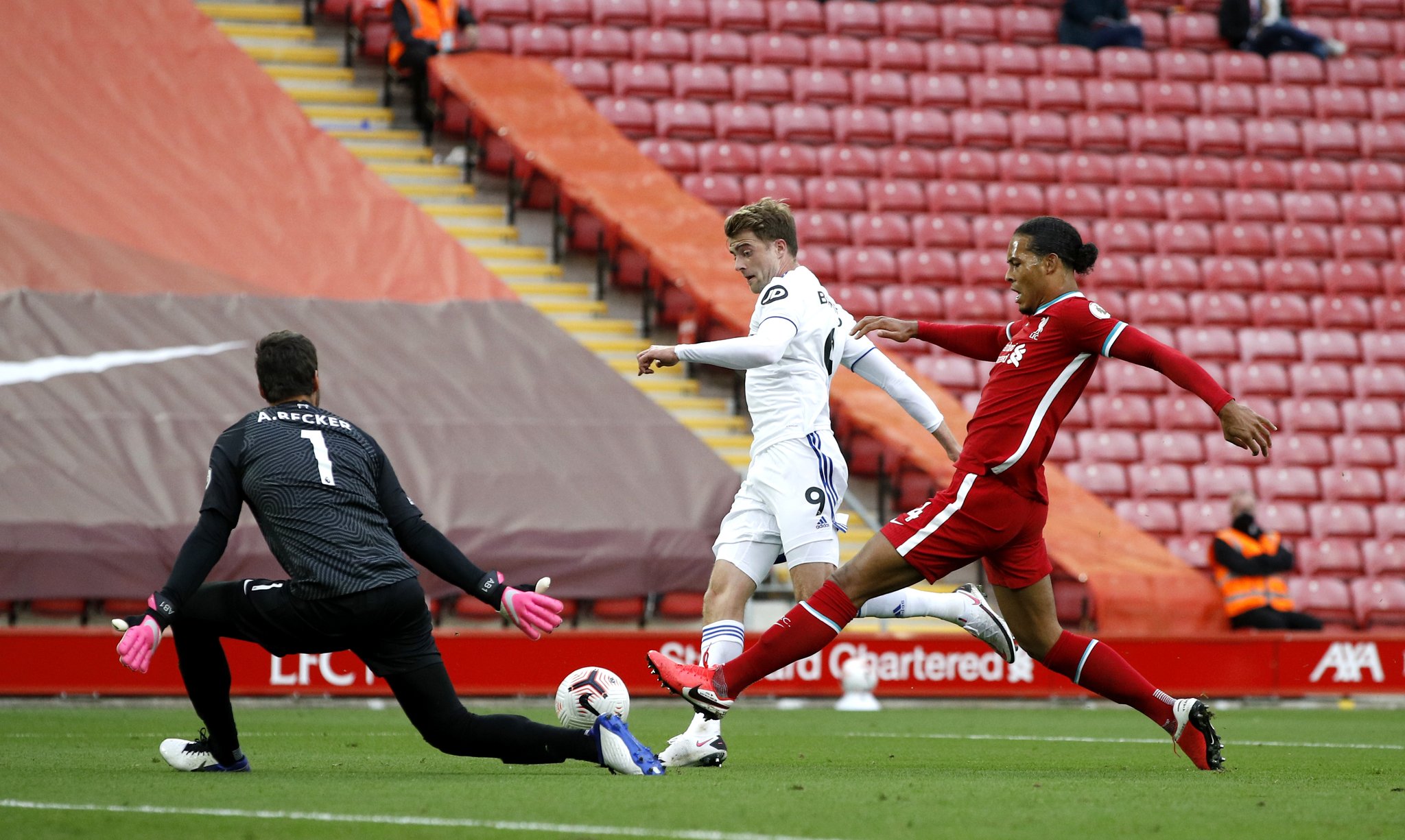 乓球队增添 乓球队增添