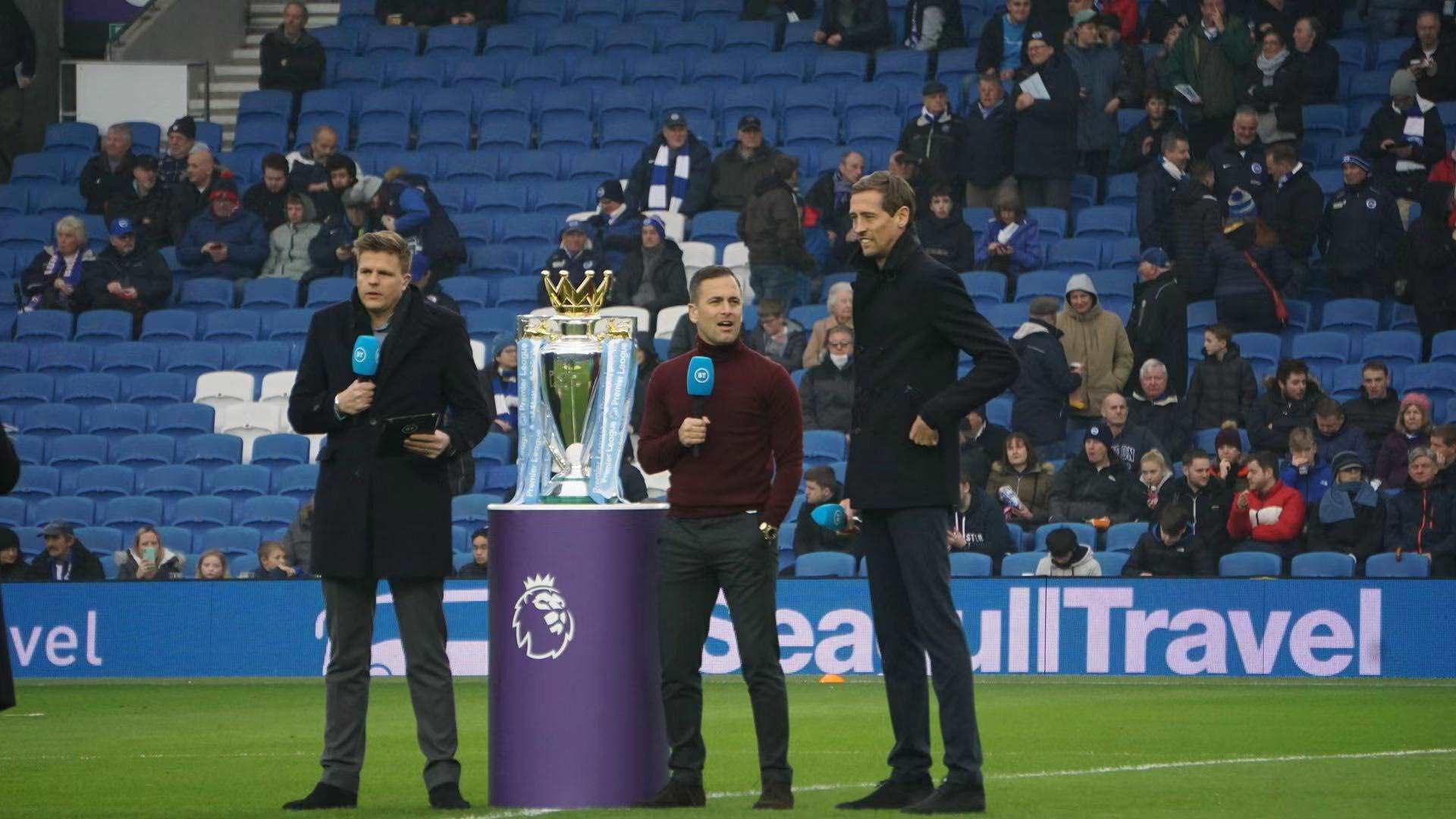 升至第三 升至第三