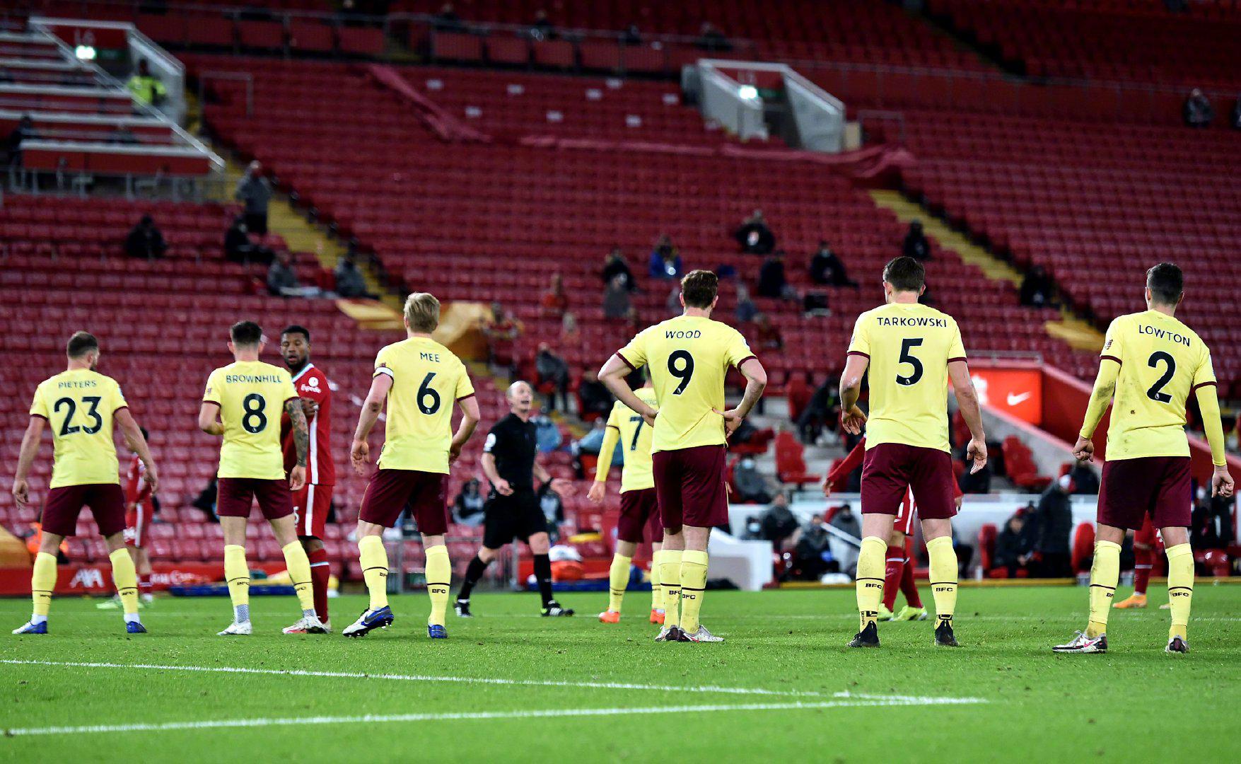 防守和中场 防守和中场